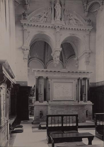 Le château de Chantilly : L'intérieur de la chapelle