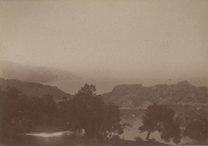 Vue prise de Taormina, Sicile. 20 avril 1885