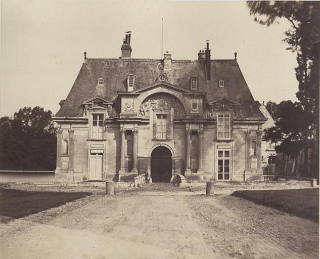 Le château : façade orientale