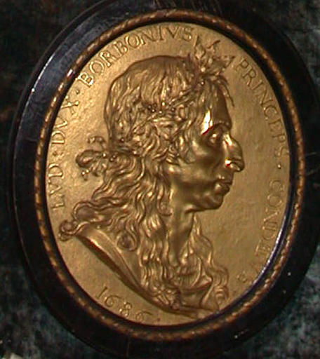 Médaillon de Louis II de Bourbon, prince de Condé (1621-1686) , en buste, de profil, avec couronne de laurier