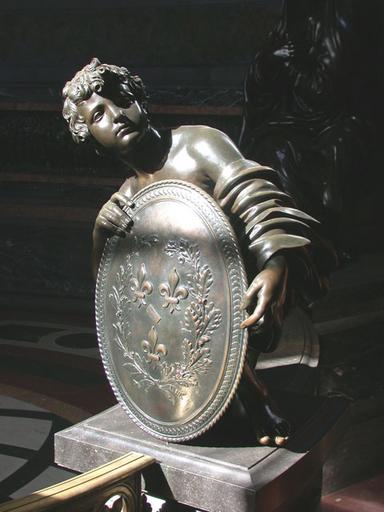 Génie portant l'écu des Condé