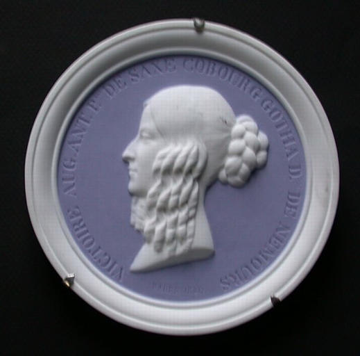 Victoire Aug. Ant., Princesse de Saxe Cobourg Gotha, Duchesse de Nemours (deux exemplaires)