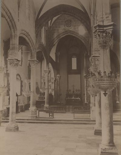 ...Palermo (intérieur d'église)