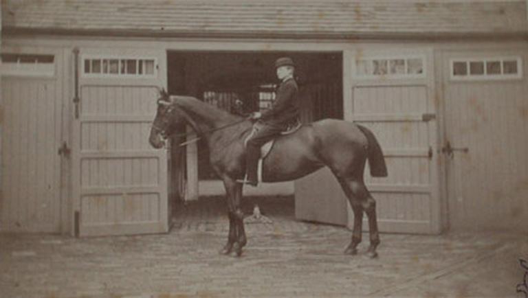 Portrait du duc de Guise, à cheval, portant un chapeau rond