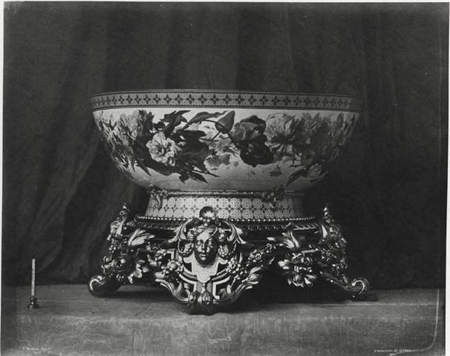 Vase de Sèvres : Jatte chinoise (INV No 108 2).1855