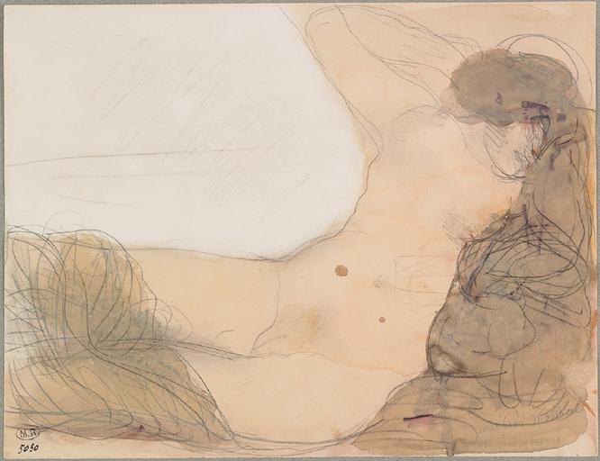 'MASSACRE, FEMME A DEMI ASSISE ET RENVERSEE ; UN BRAS DERRIERE LA TETE'