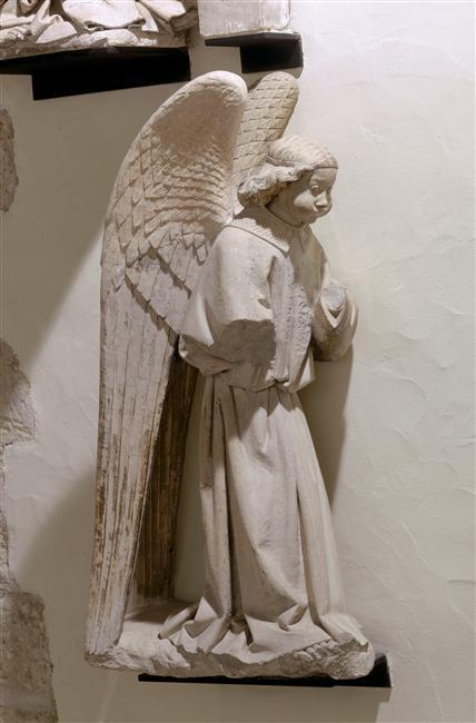 ANGE SOUFFLANT DE LA TROMPETTE