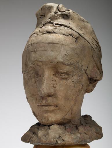 CAMILLE CLAUDEL AU BONNET