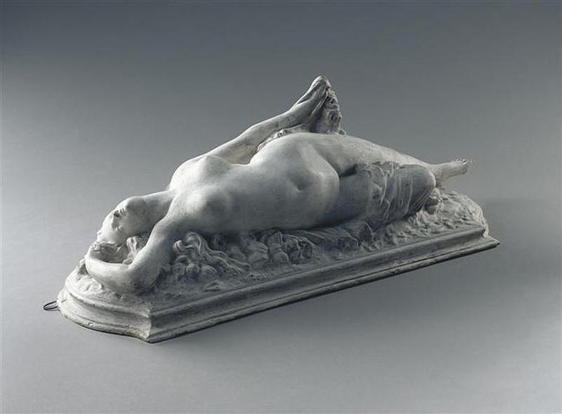 FEMME PIQUEE PAR UN SERPENT