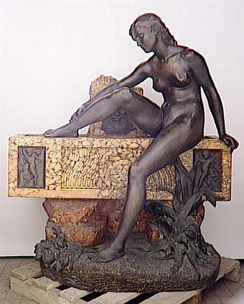 MUSE DE LA SOURCE