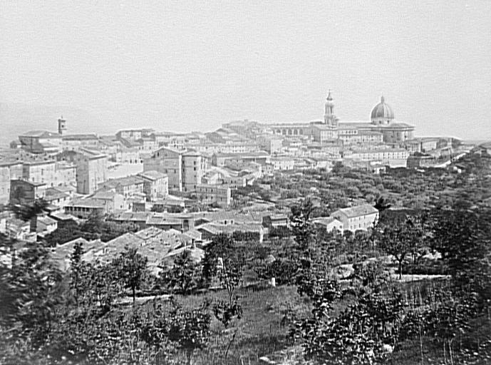 Loreto, vue du village