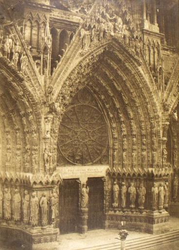 Portail central du massif occidental de la cathédrale de Reims