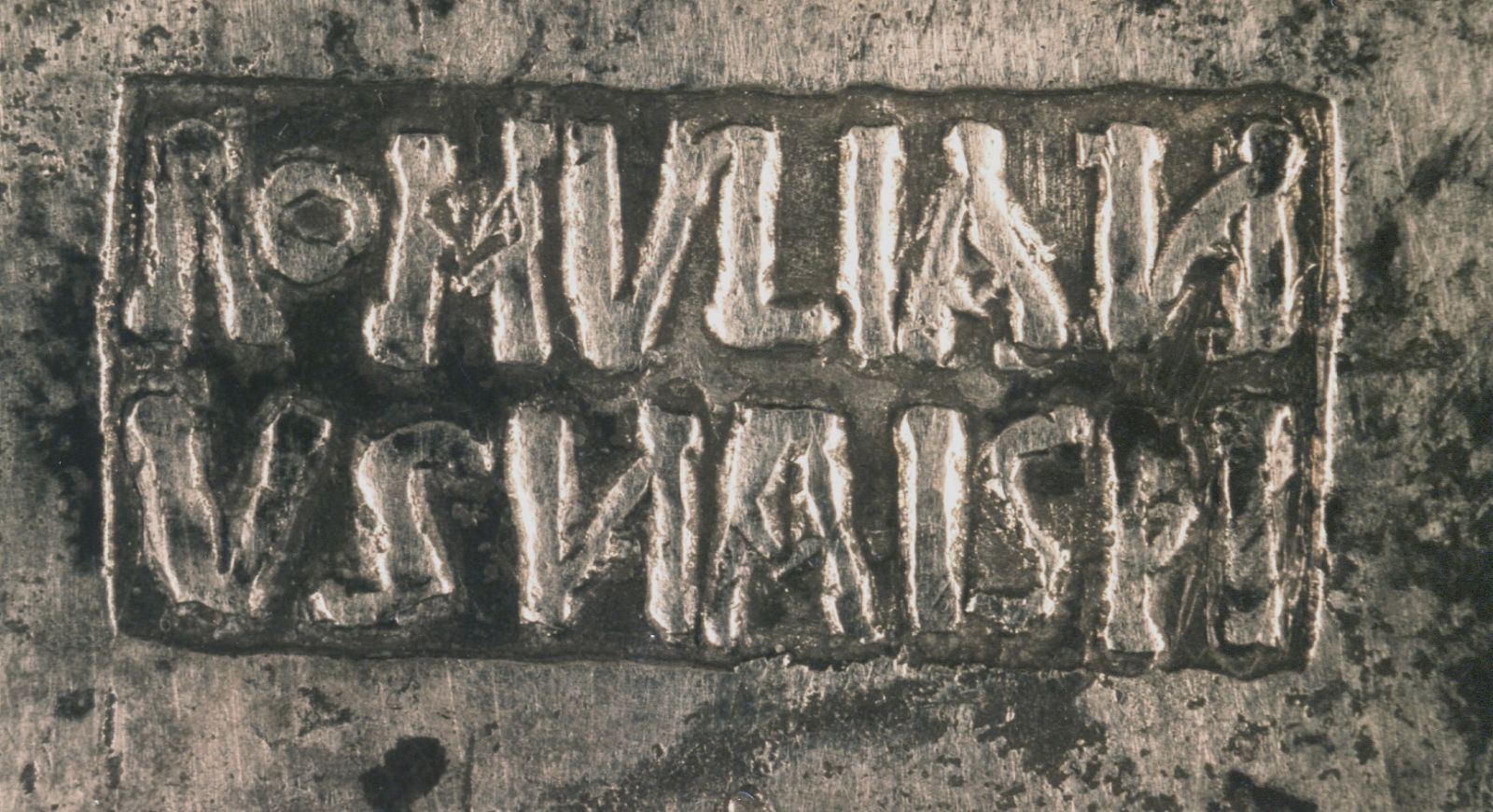 Lingot d'argent estampillé