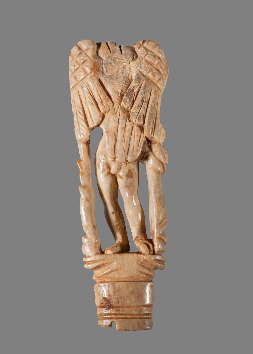 Manche de couteau représentant le rapt de Ganymède