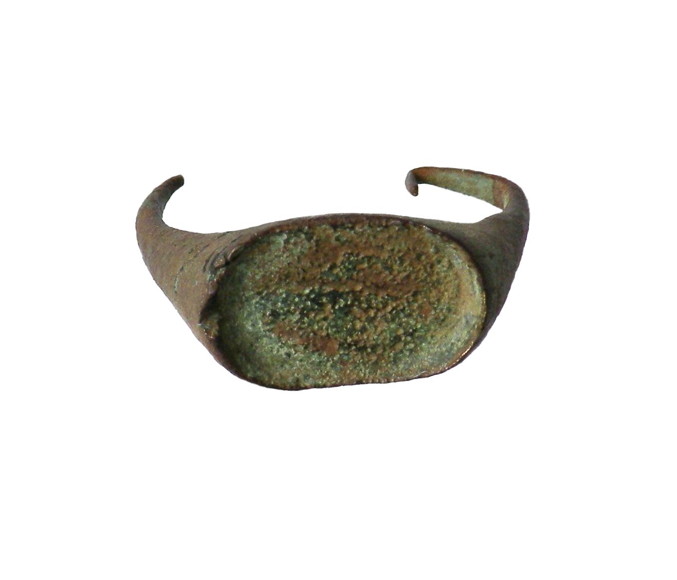 Bague à plaque ovale lisse