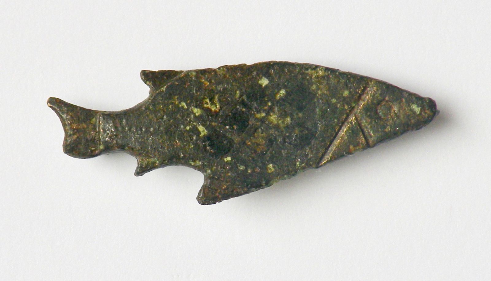 Fibule zoomorphe en forme de poisson