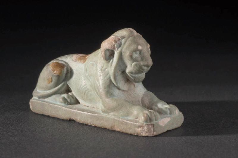 Lion couché