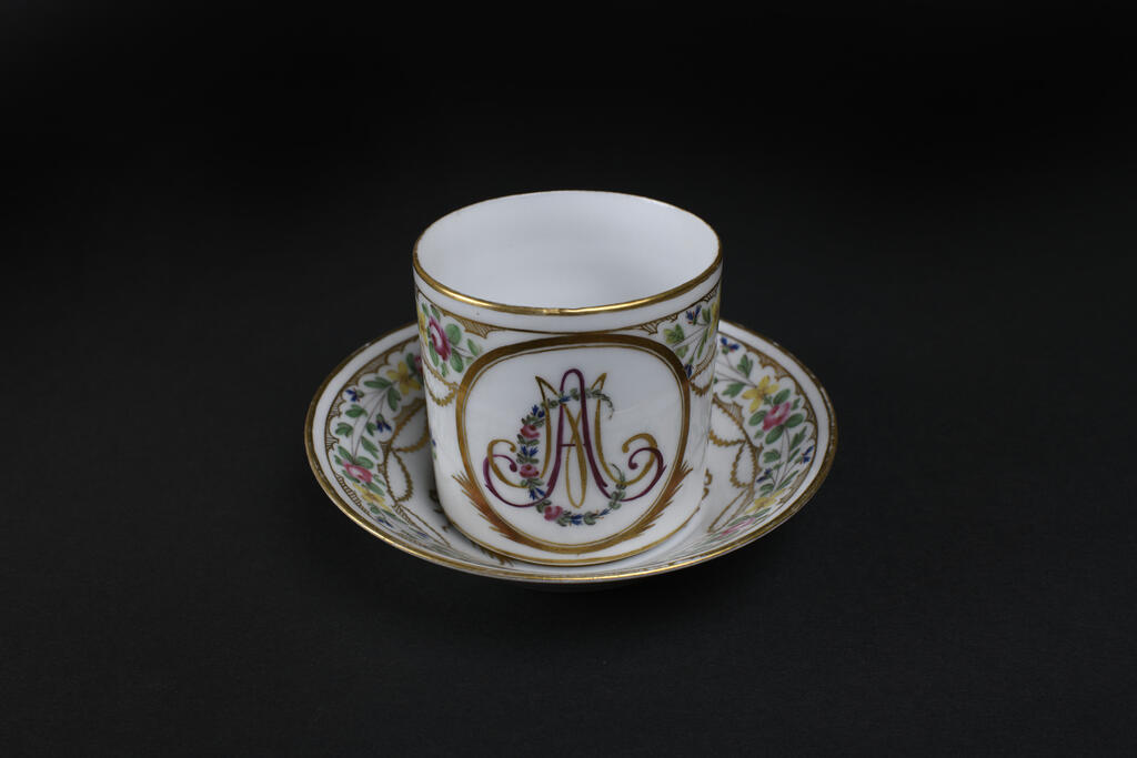 Tasse et sa soucoupe