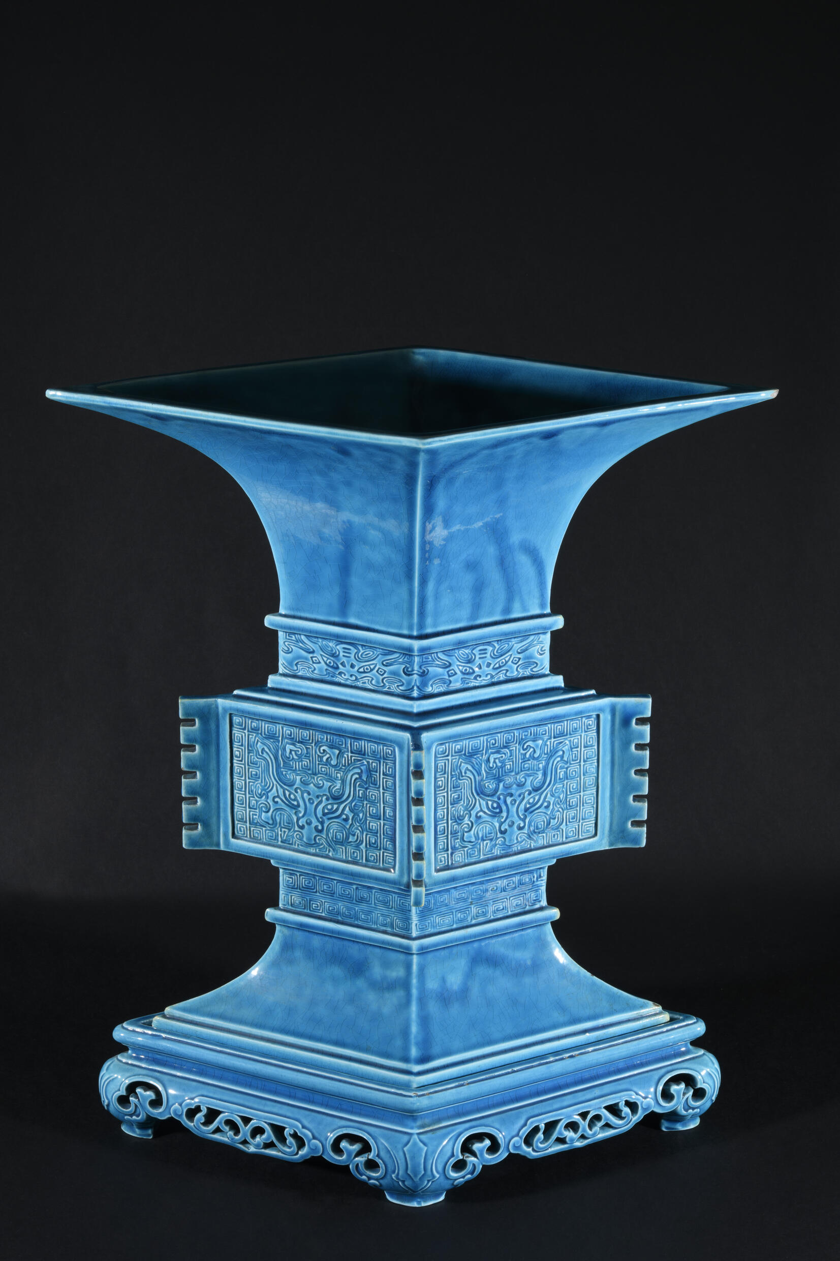 Vase à décor chinois