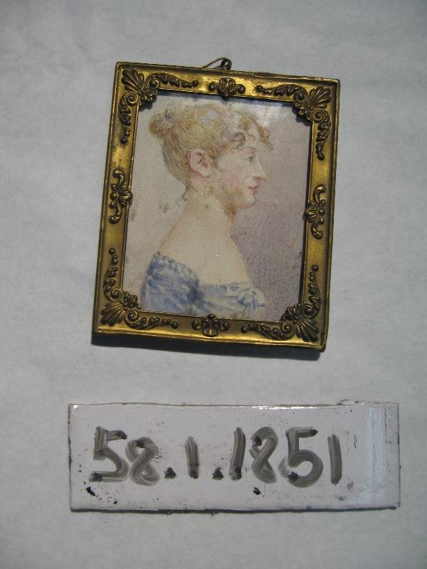 Portrait de jeune femme