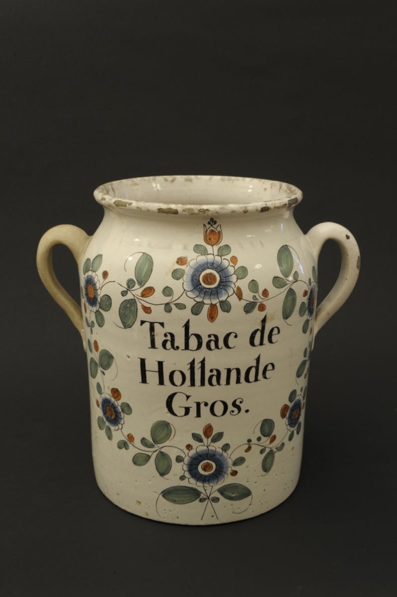 Pot à tabac