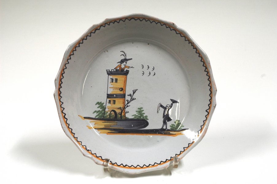 Assiette à décor Malborough