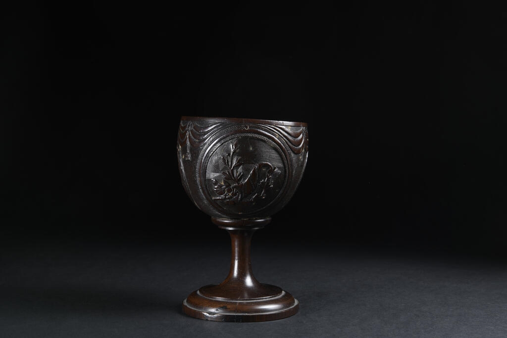 Coupe à décor au Portrait de Louis XVIII