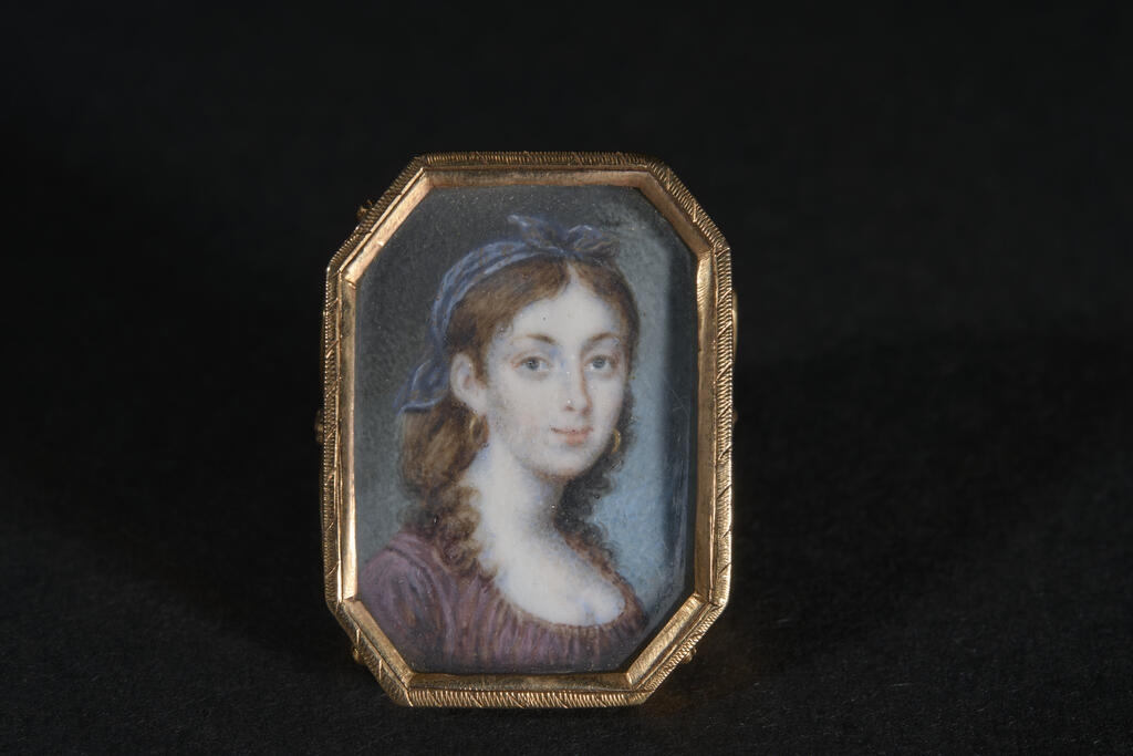 Portrait de jeune femme