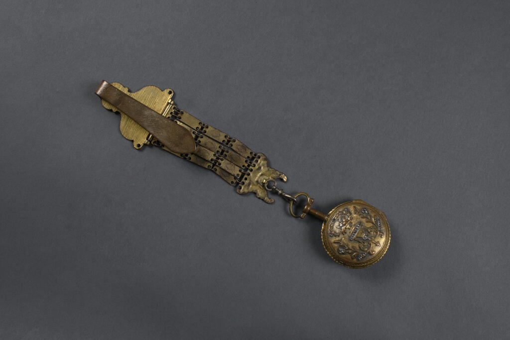 Montre et sa châtelaine