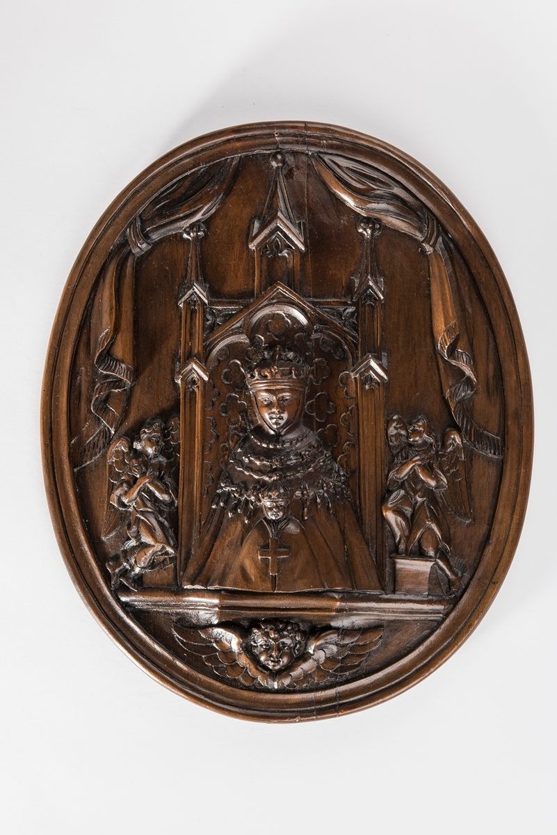 Vierge Noire et deux anges adorateurs