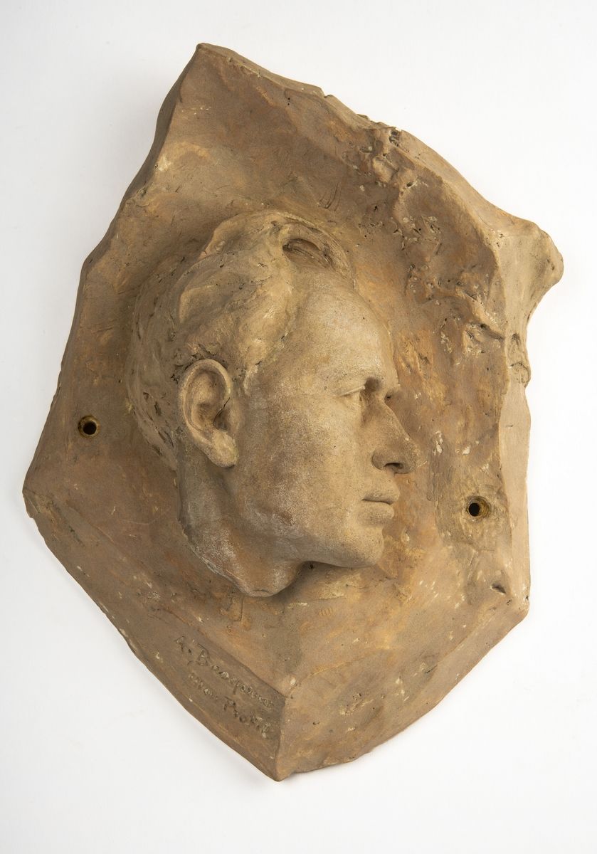 Mon profil. Autoportrait d'André Besqueut jeune