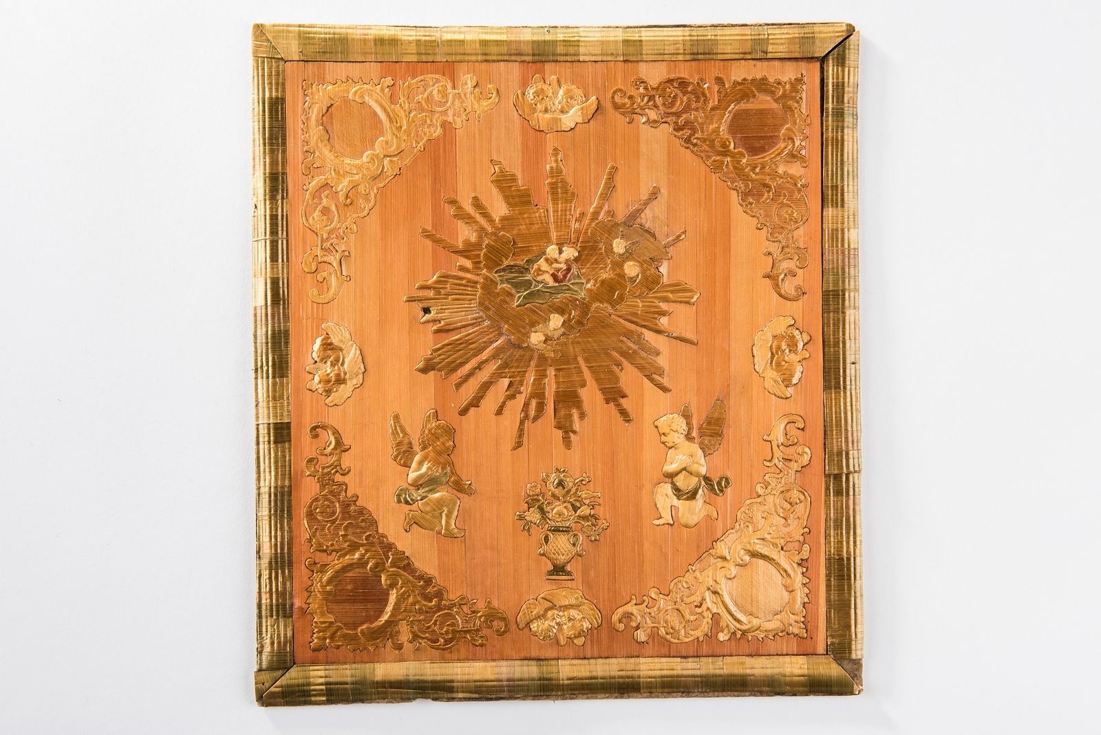 Vierge dans les nuages