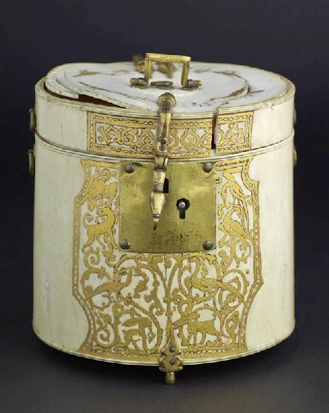 Boîte dite 'Toilette des Duchesses de Bourgogne'