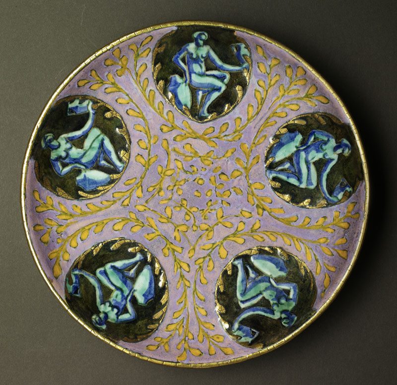 Assiette ronde à fond mauve