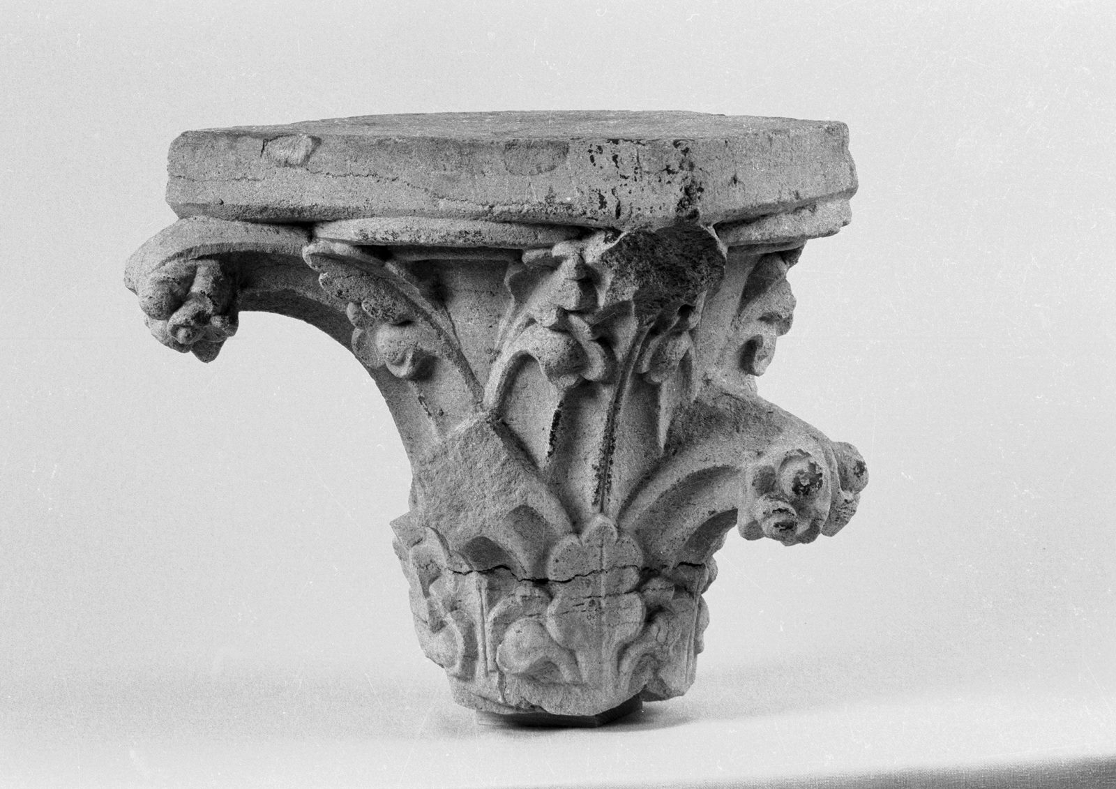 Chapiteau de pile composée