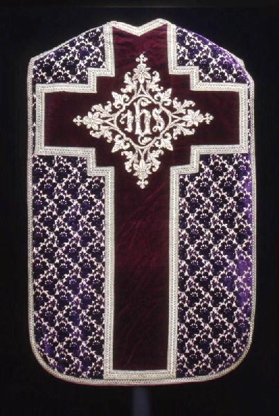 Chasuble violette