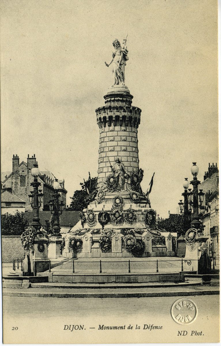20 DIJON. - Monument de la Défense