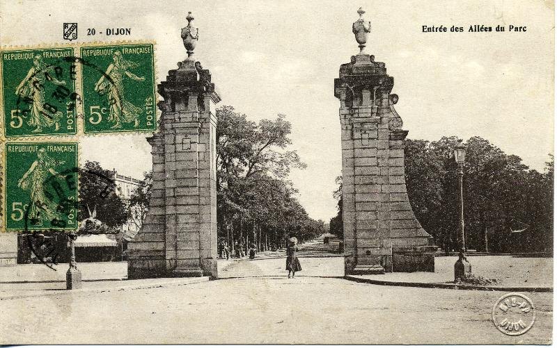 20 - DIJON Entrée des Allées du Parc