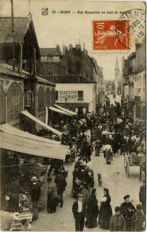 25 - DIJON - Rue Bannelier un jour de marché