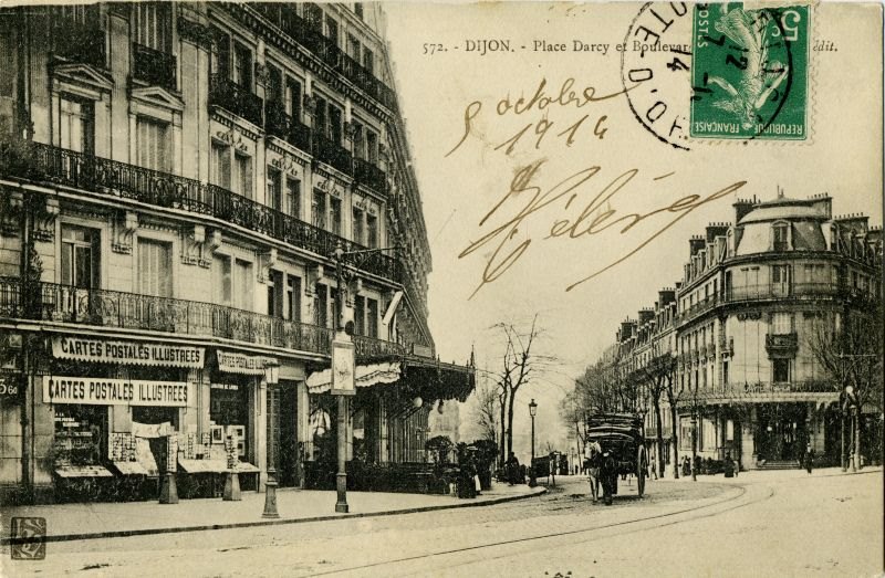 572. - DIJON. - Place Darcy
