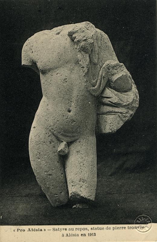 Satyre au repos, statue de pierre trouvée à Alise en 1913