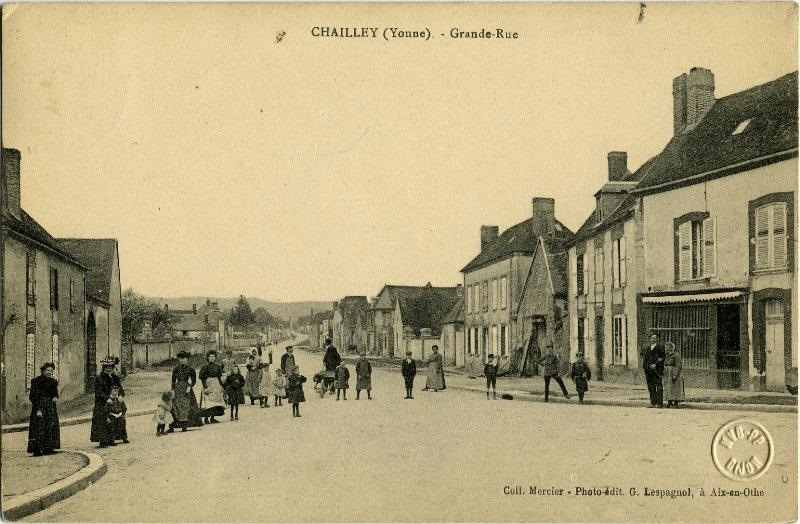 CHAILLEY (Yonne) - Grande Rue