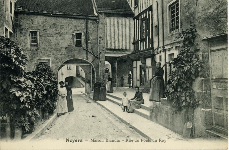 Noyers - Maison Brandin - Rue du Poids du Roy