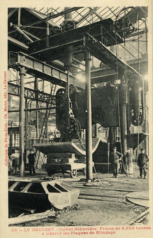 26. - Le Creusot. - Usines Schneider. - Presse de 6000 tonnes / à cintrer les Plaques de Blindage