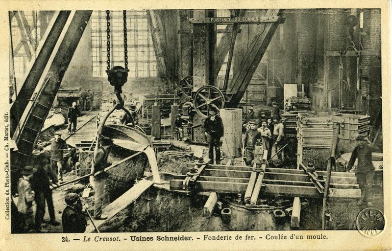 24. - Le Creusot. - Usines Schneider. - Fonderie de fer. - Coulée d'un moule