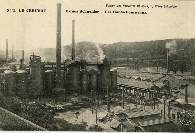 N°11  LE CREUSOT. - Usines Schneider - Les Hauts Fourneaux
