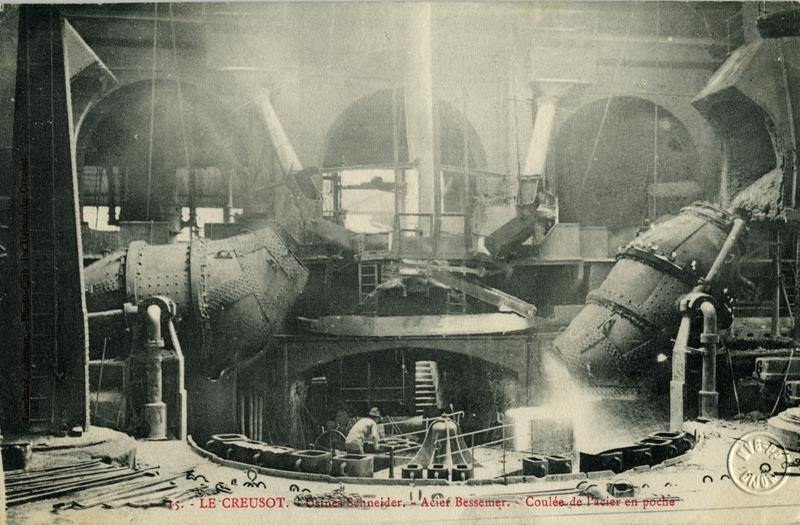 15. - LE CREUSOT - Usine Schneider - Acier Bessemer. - Coulée de l'acier en poche