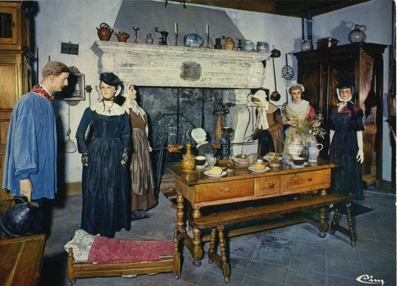 71700 TOURNUS (S.-et-L.) / Musée Bourguignon / Perrin de Puycousin