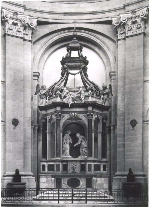 ville de Dijon/Musée d'Art Sacré/Eglise Sainte-Anne/Autel provenant de l'ancien/couvent de la Visitation.Atelier/de Jean Dubois(mort en 1694)/Edition Media Conseil,Dijon.