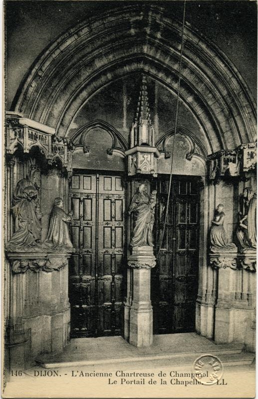 146 DIJON.-L'Ancienne Chartreuse de Chapmol/Le Portail de la Chapelle.-LL